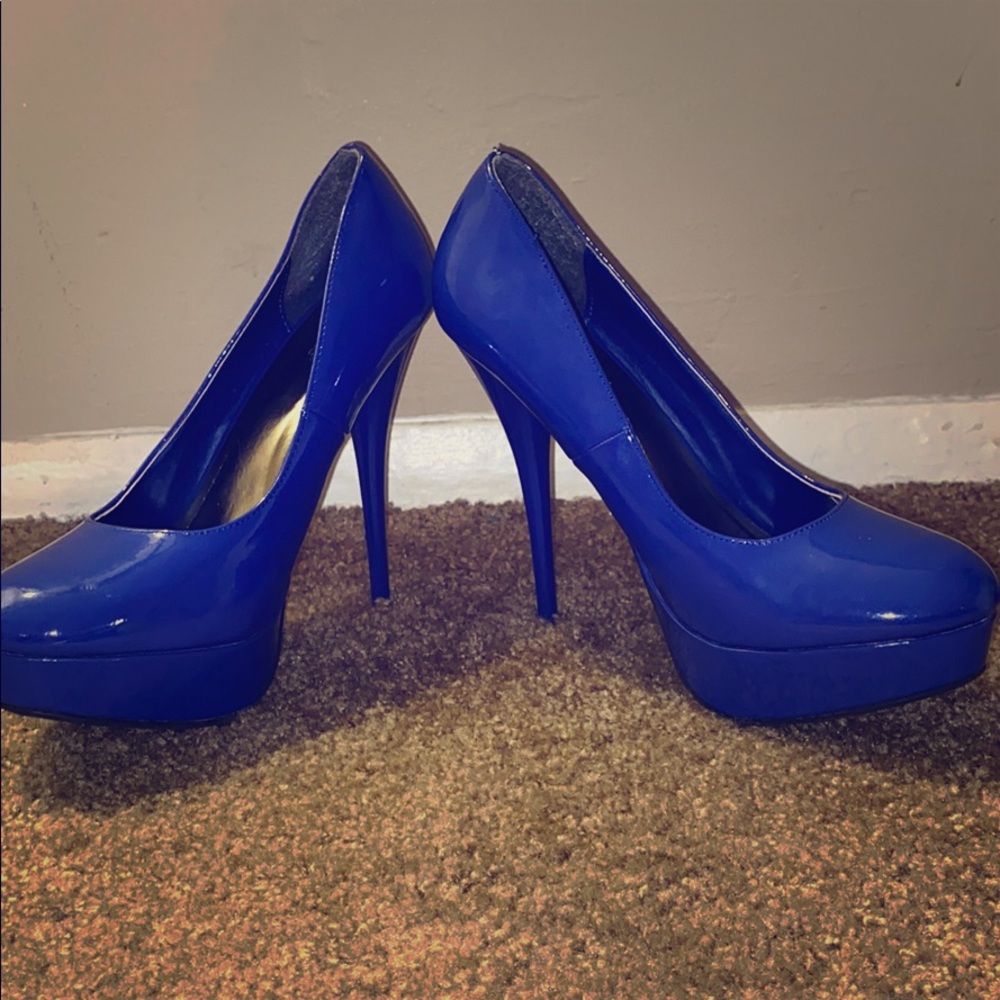 Blue high heels!! Size 10